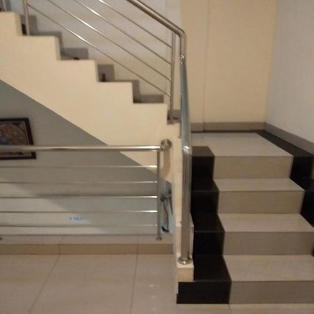 棉兰 D&D旅馆及伊斯兰咖啡馆酒店 外观 照片